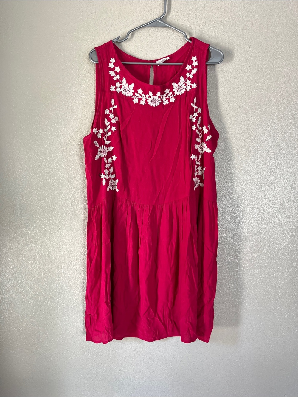 C Bright Fuchsia Sleeveless Dress with White Floral Trim - Picture 2 of 6